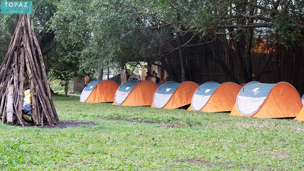Bạn có thể thuê lều để cùng gia đình, bạn bè tổ chức cắm trại, đốt lửa