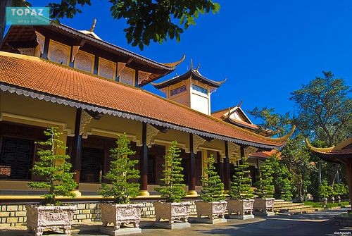 Thiền viện Thường Chiếu được thành lập vào năm 1974