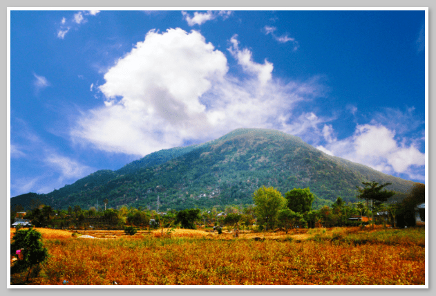 Hình ảnh núi Chứa Chan đẹp như tranh vẽ 