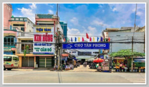 Cổng chính vào chợ Tân Phong thành phố Biên Hòa